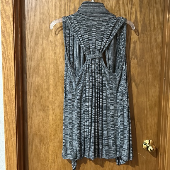 Maurice’s vest top gray/black soft - Picture 3 of 6